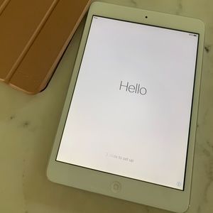 iPad Mini 1st Gen 64GB w/Flexible Case